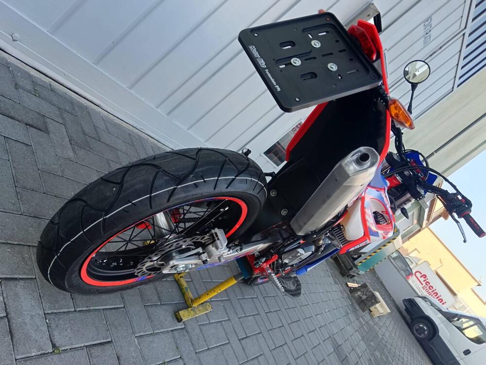 Betamotor RR 125 4T Motard R (2025 - 26) (13)