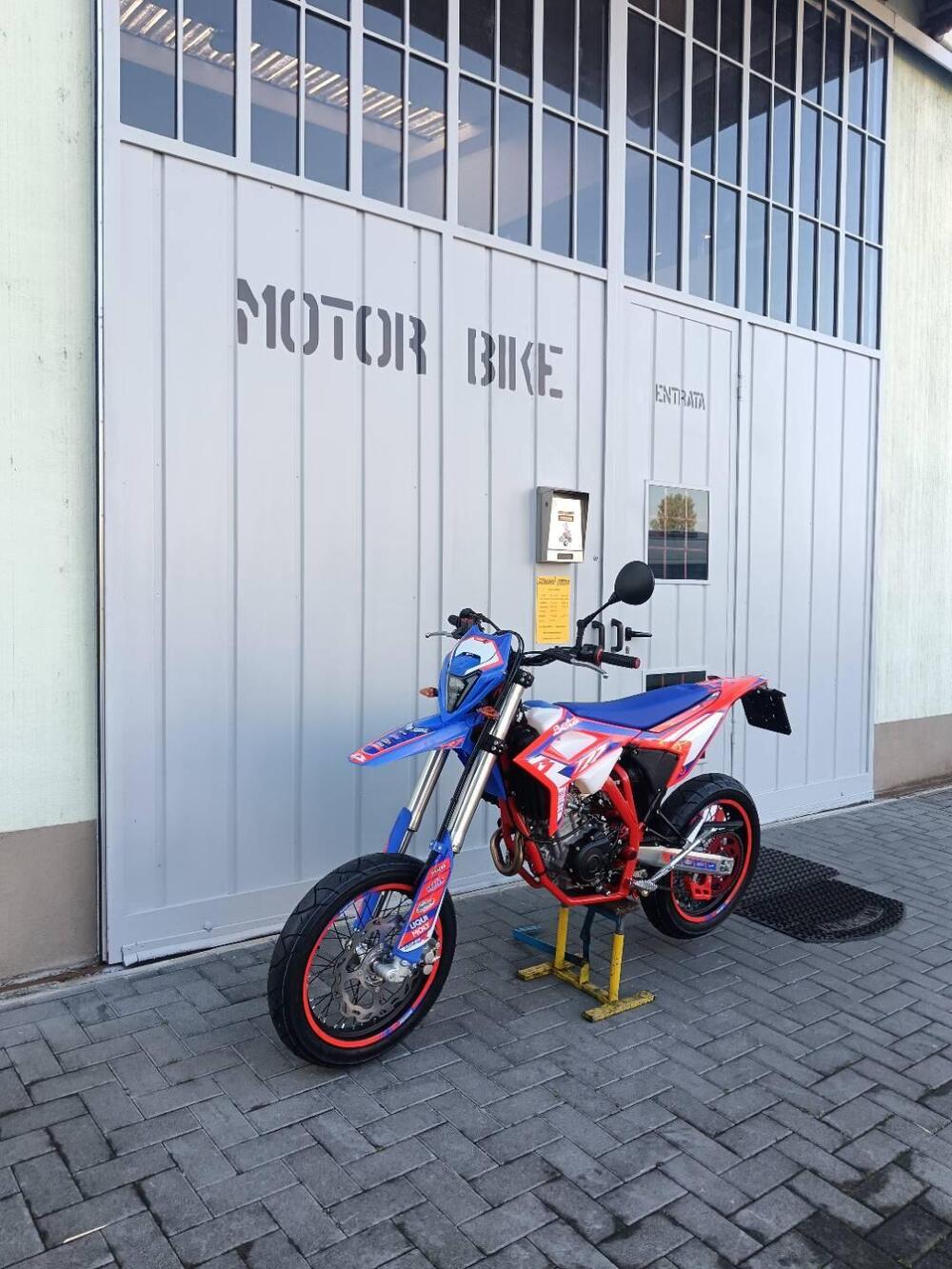 Betamotor RR 125 4T Motard R (2025 - 26) (19)