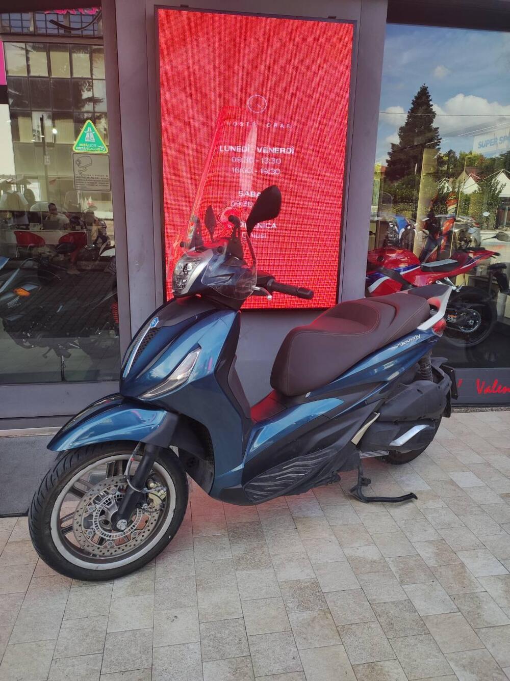 Piaggio Beverly 300 ABS-ASR (2021 - 25)