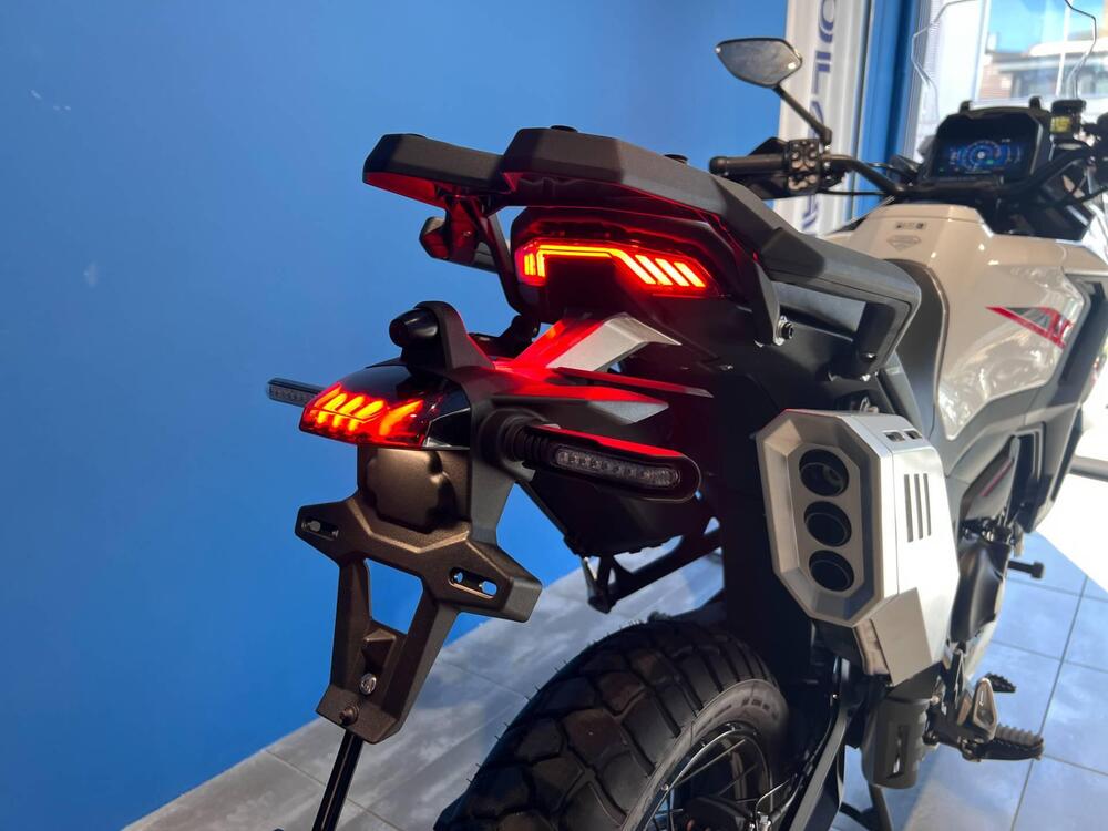 Zontes ZT703-F (2025) (16)