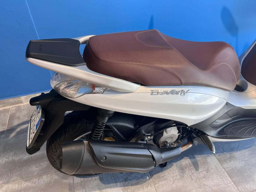 Piaggio Beverly 350 ABS (2016 - 20) (12)