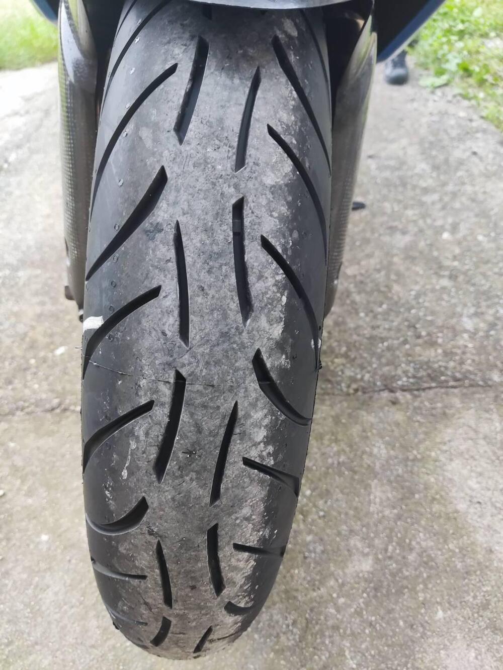 Suzuki GSX-R1000 (2009 - 11) (7)