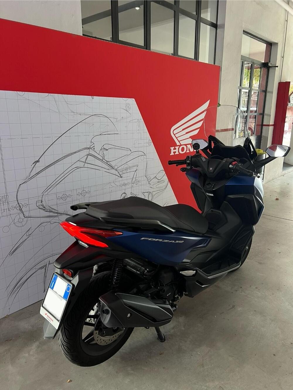 Honda Forza 350 (2022 - 24) (2)