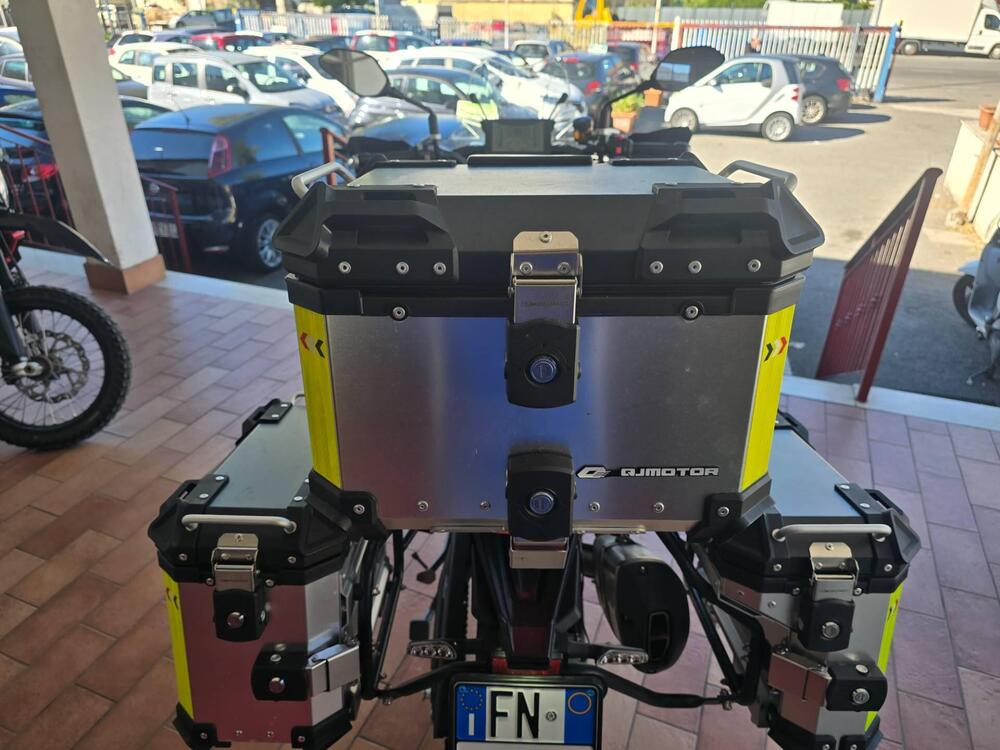 QJ Motor SRT 800 SX (2024 - 25) (7)