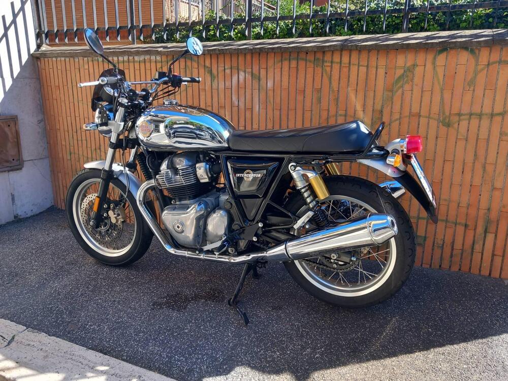 Royal Enfield Interceptor 650 Chrome (2020) (2)