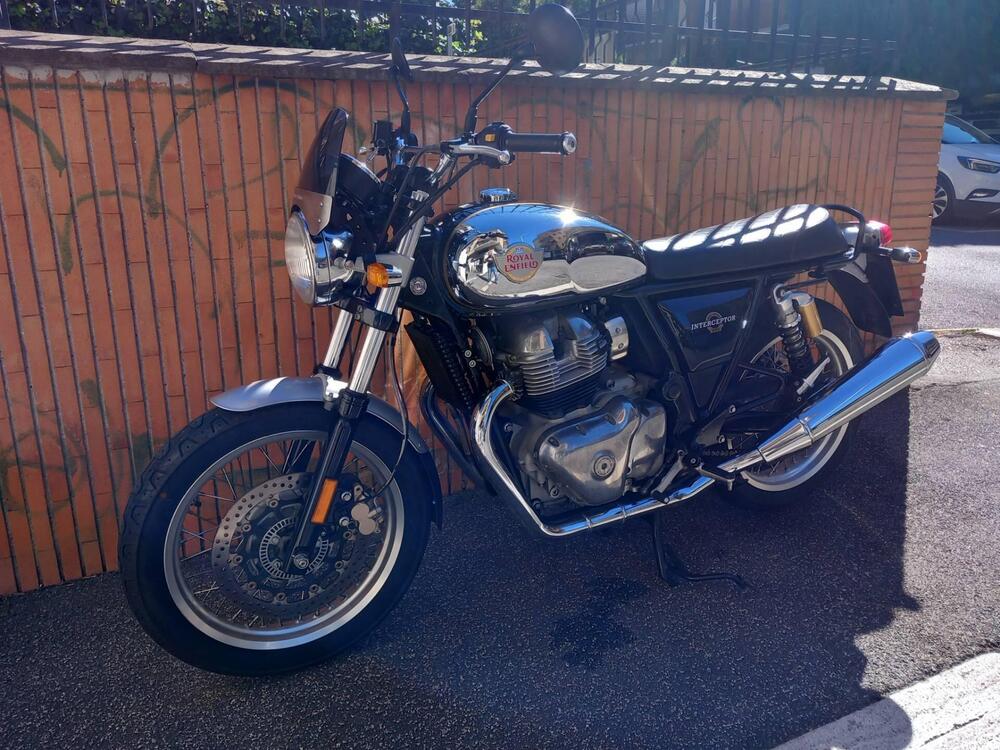 Royal Enfield Interceptor 650 Chrome (2020) (3)