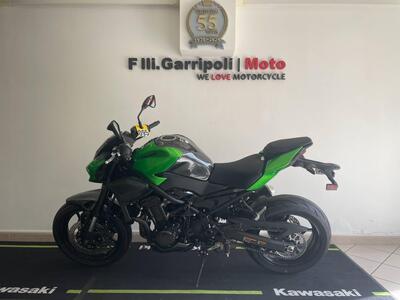 Kawasaki Z 900 (2025 - 26) nuova