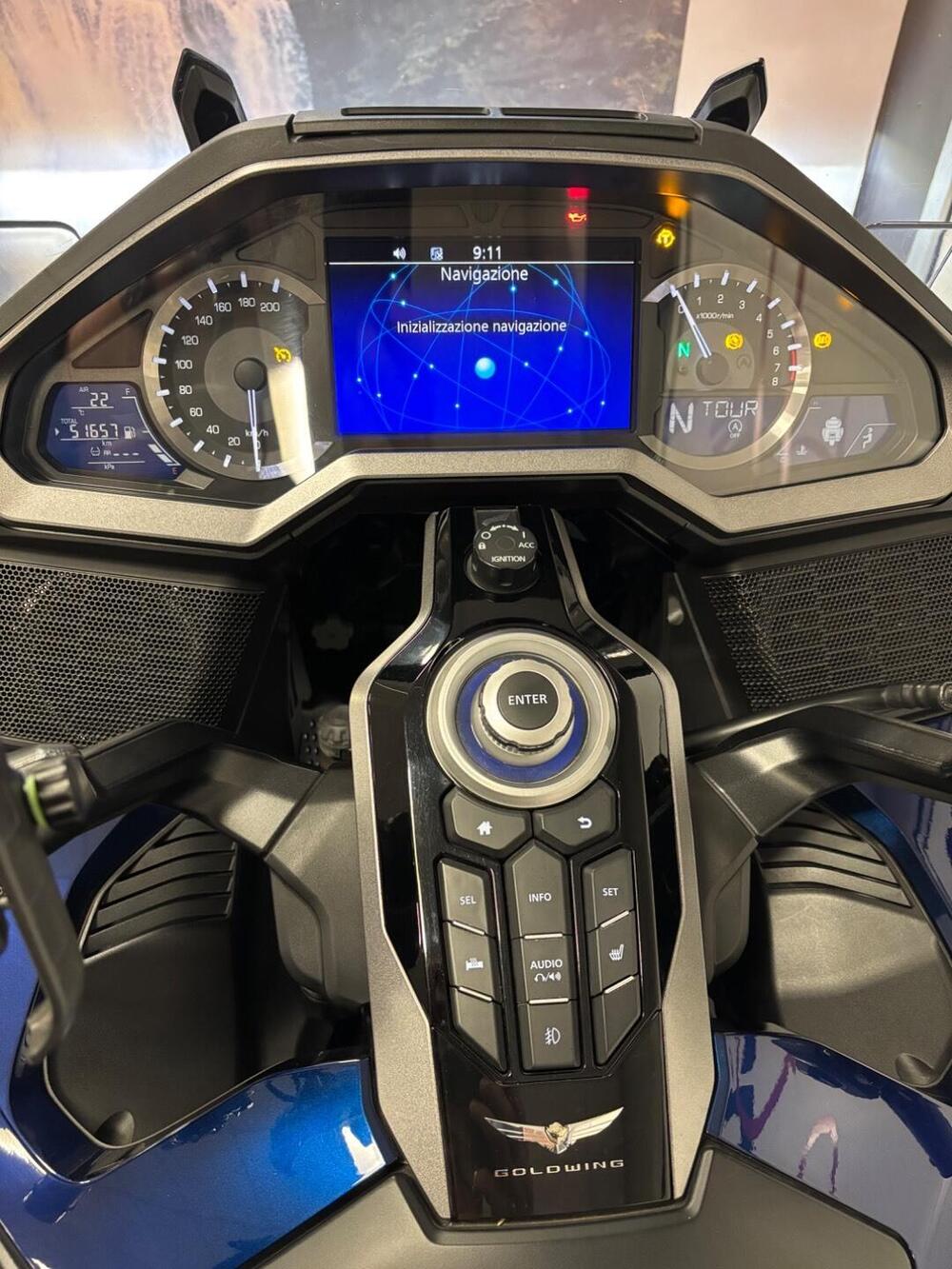 Honda GL 1800 Gold Wing Tour DTC (2018 - 20) (8)