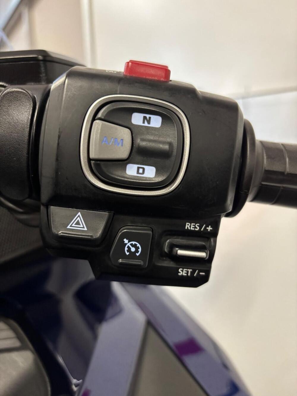 Honda GL 1800 Gold Wing Tour DTC (2018 - 20) (9)