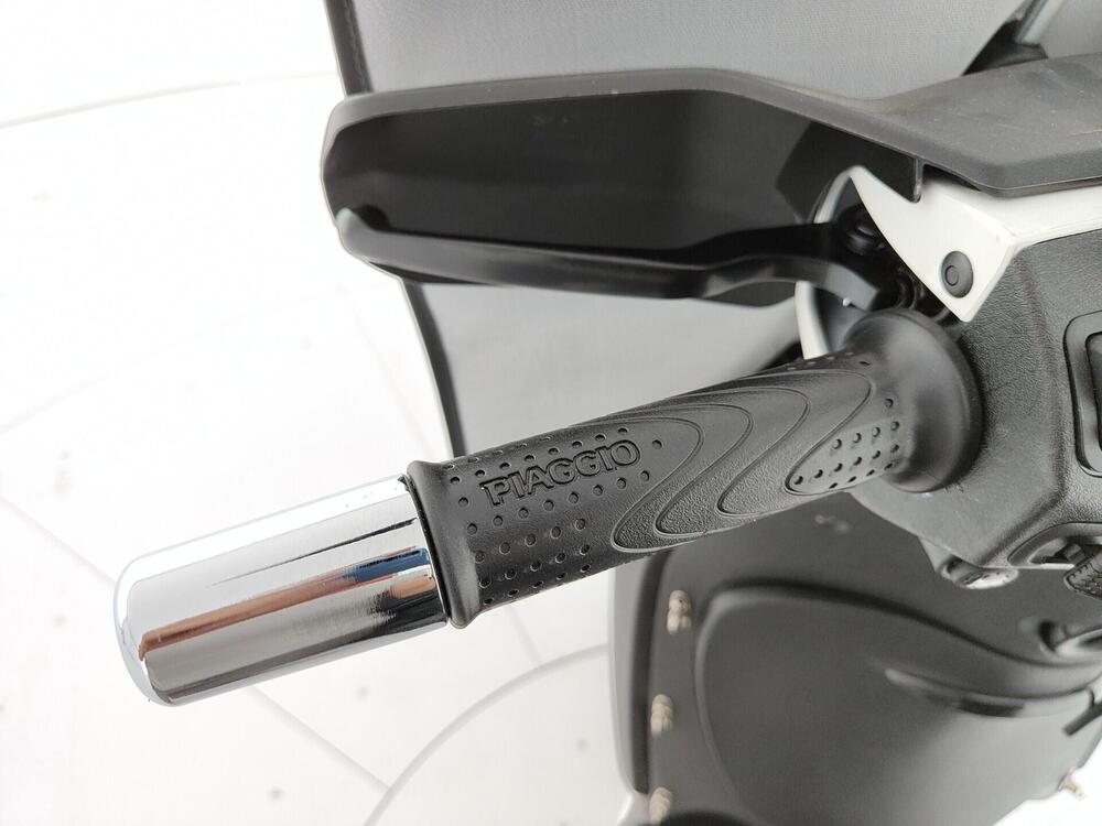 Piaggio 1 Active (2022 - 26) (11)