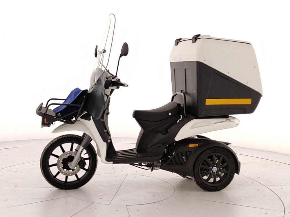 Piaggio 1 Active (2022 - 26) (2)