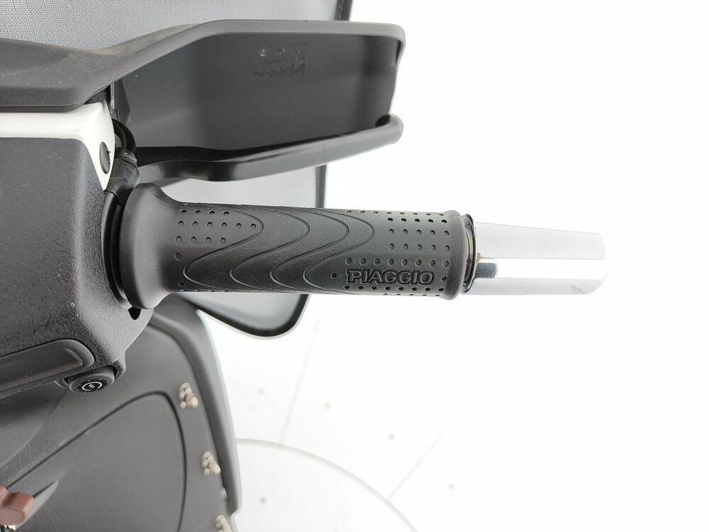 Piaggio 1 Active (2022 - 26) (12)