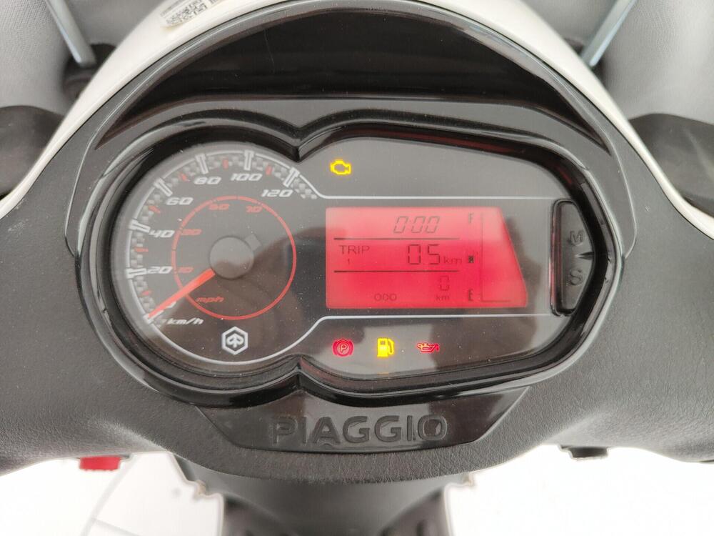Piaggio 1 Active (2022 - 26) (10)