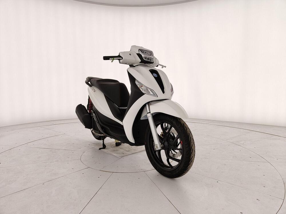 Piaggio 1 Active (2022 - 26) (6)