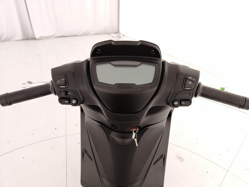 Piaggio 1 Active (2022 - 26) (21)