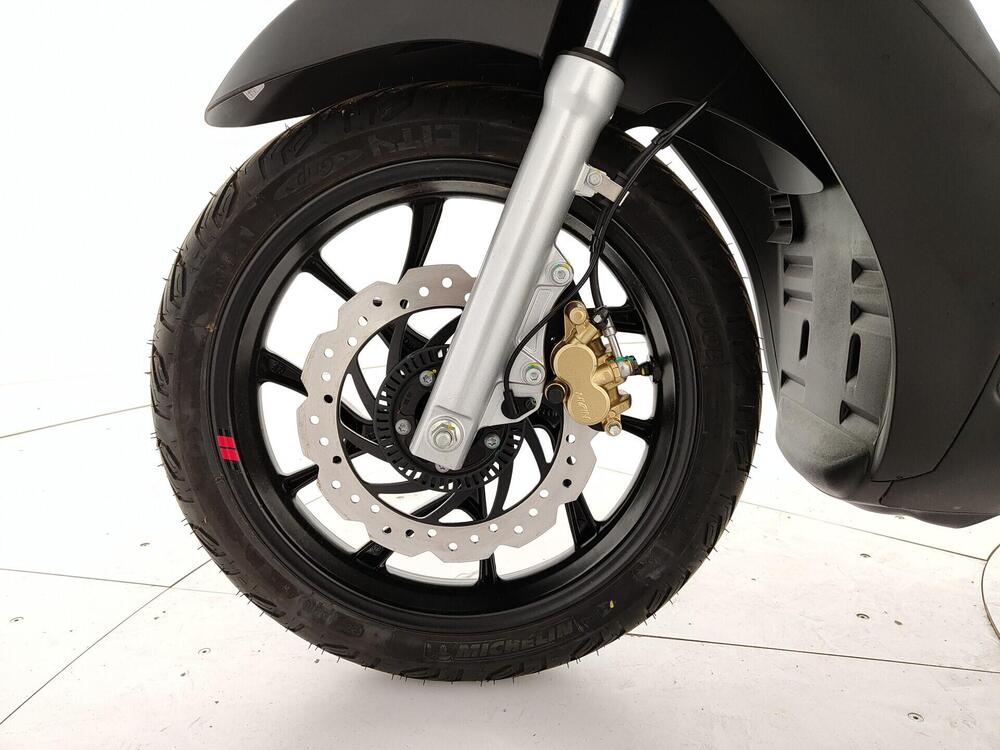 Piaggio 1 Active (2022 - 26) (17)