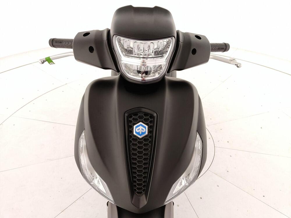 Piaggio 1 Active (2022 - 26) (18)