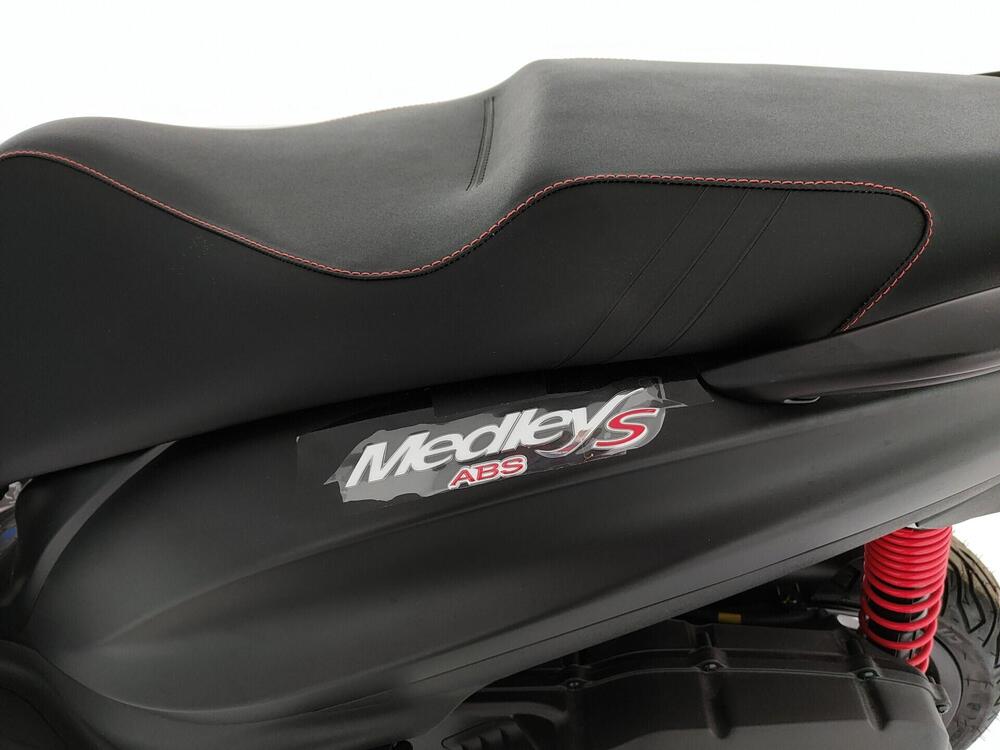 Piaggio 1 Active (2022 - 26) (19)