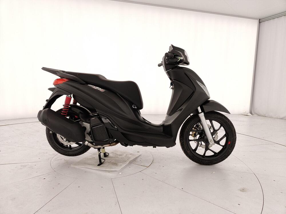 Piaggio 1 Active (2022 - 26) (5)