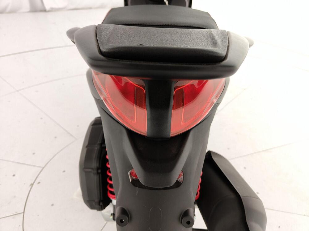 Piaggio 1 Active (2022 - 26) (20)