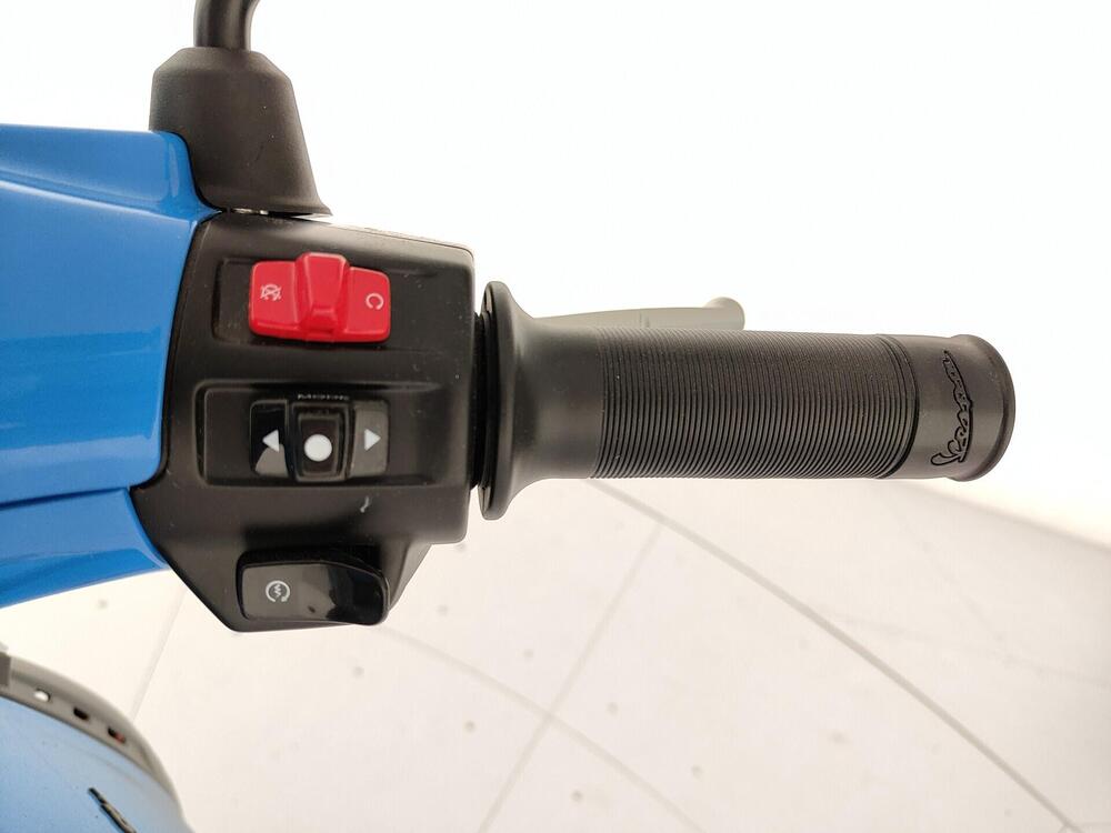 Vespa Primavera 50 Tech (2024 - 25) (9)