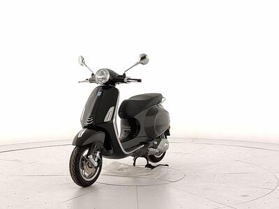 Vespa Primavera 125 RED (2025) nuova