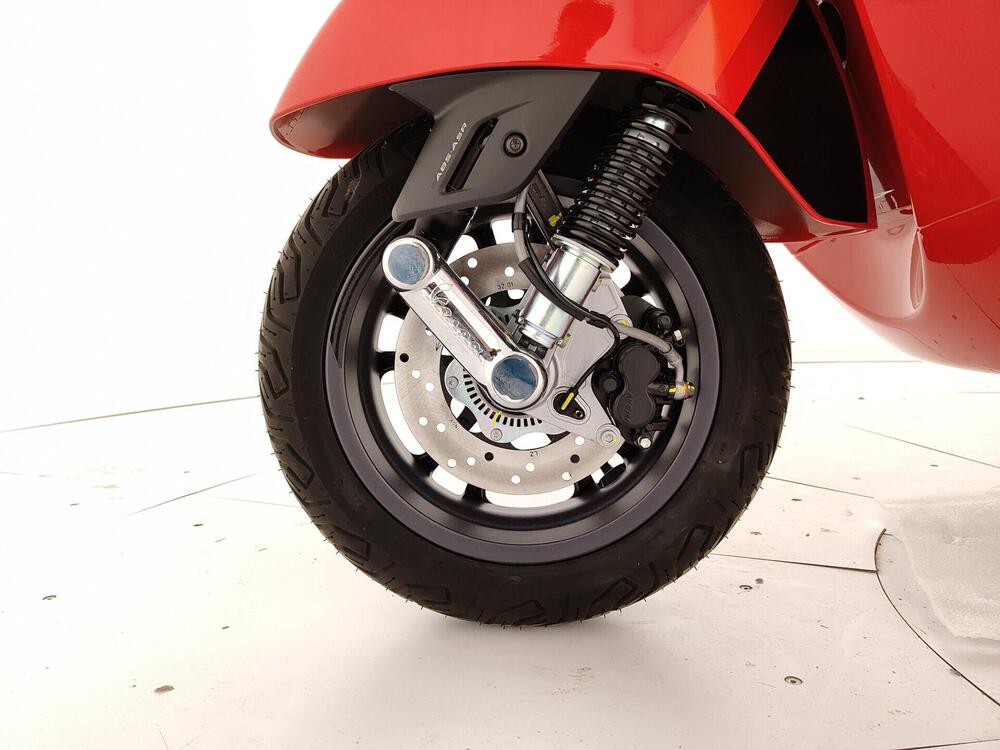 Vespa GTS 125 (2025 - 26) (12)