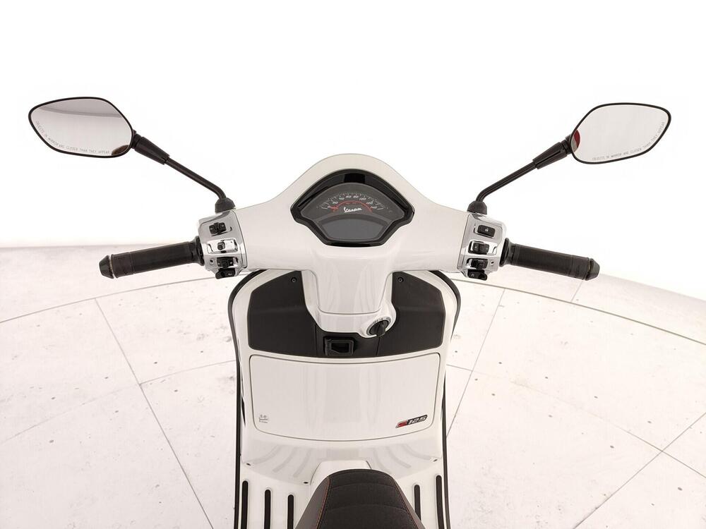 Vespa GTS 125 (2025 - 26) (10)