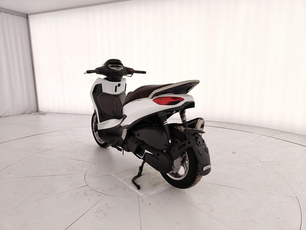 Piaggio Beverly 400 S (2025 - 26) (3)