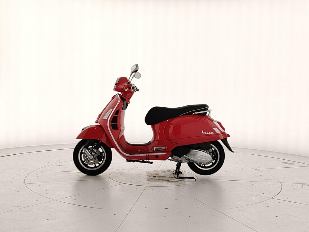 Vespa GTS 300 Super ABS (2014 - 16) (2)