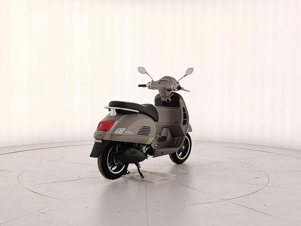 Vespa GTS 300 ABS (2014 - 16) (4)