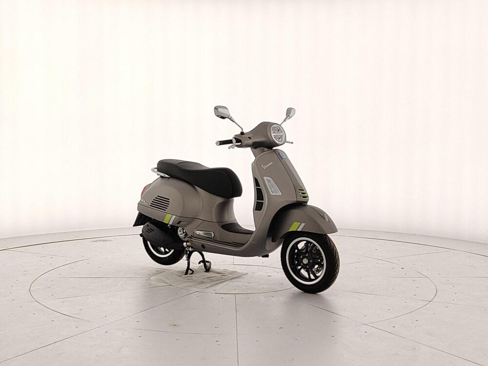 Vespa GTS 300 ABS (2014 - 16) (7)