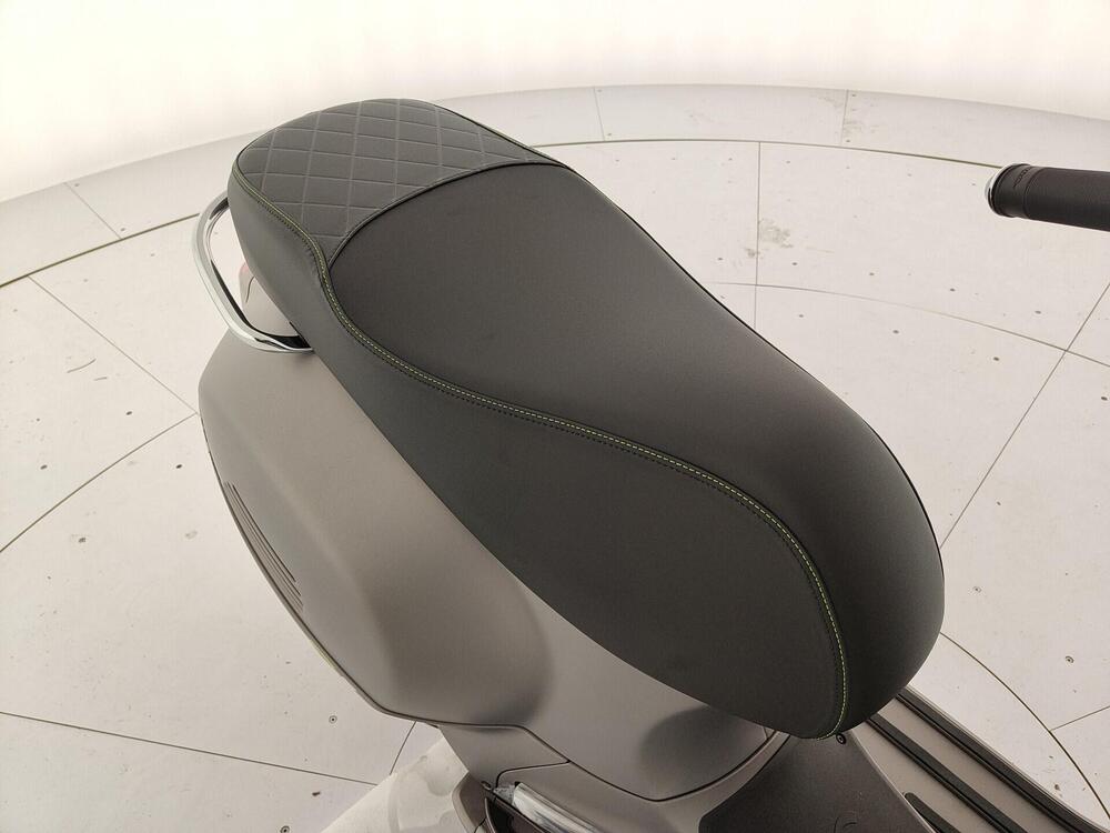 Vespa GTS 300 ABS (2014 - 16) (13)