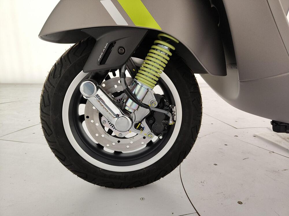 Vespa GTS 300 ABS (2014 - 16) (14)