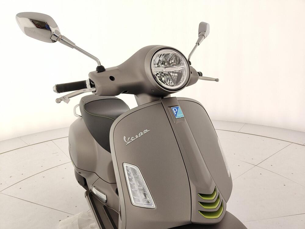Vespa GTS 300 ABS (2014 - 16) (15)