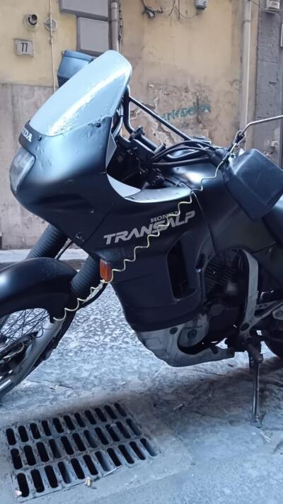 Honda Transalp XL 600V (1997 - 99) usata