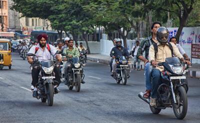 REPORTAGE: ecco come si va in moto in India [VIDEO]