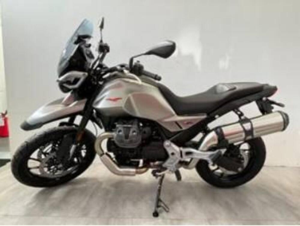 Moto Guzzi V85 Strada (2024 - 25) (2)