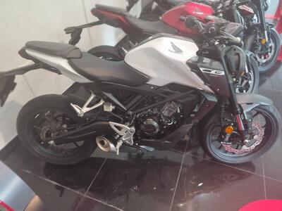 Honda CB 125 R (2024 - 25) nuova