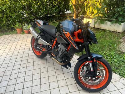 KTM 890 Duke R (2022 - 23) usata