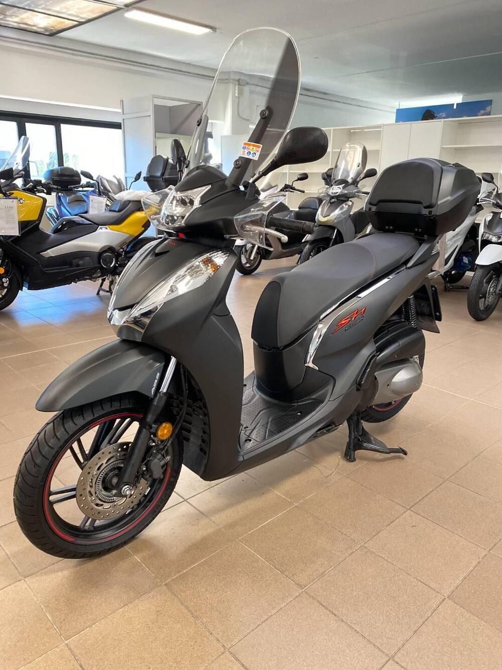 Honda SH 300 i Sport ABS (2018 - 20) (6)