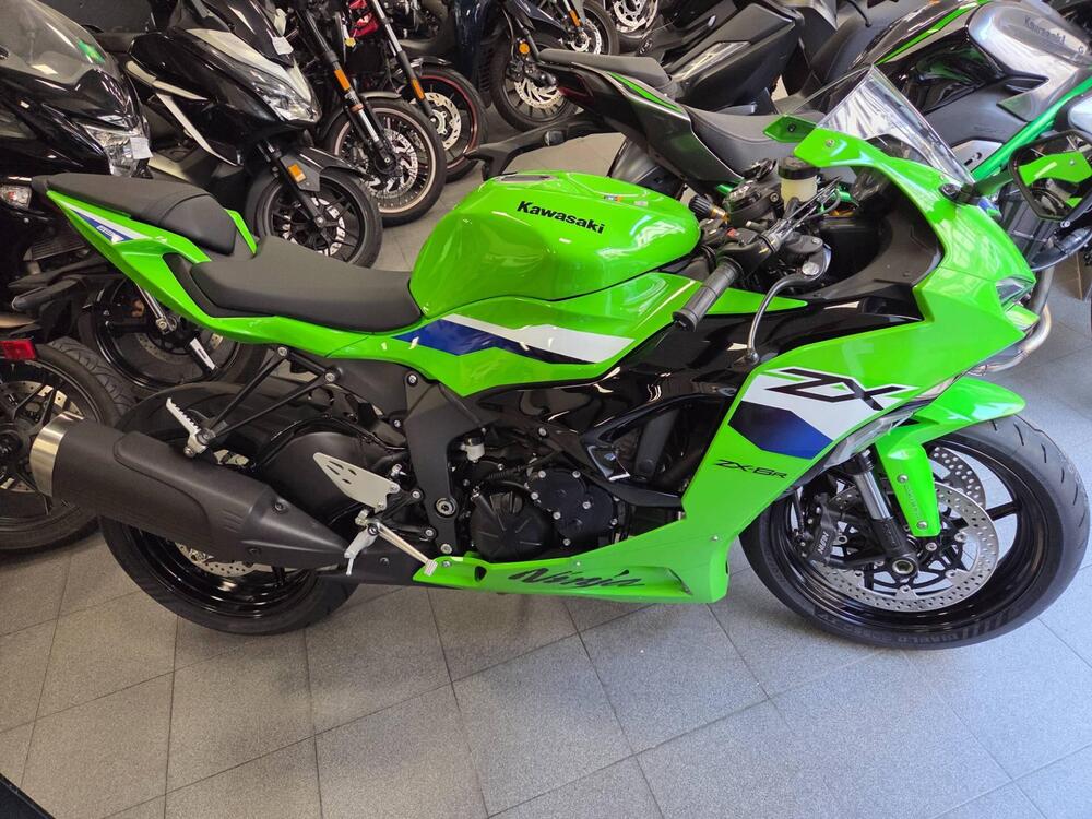 Kawasaki Ninja 636 ZX-6R (2024 - 26) (3)