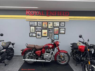Royal Enfield Classic 350 (2021 - 25) nuova