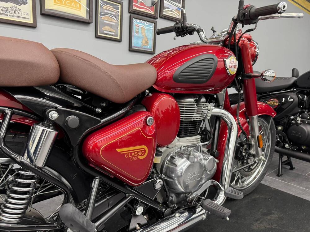 Royal Enfield Classic 350 (2021 - 26) (5)