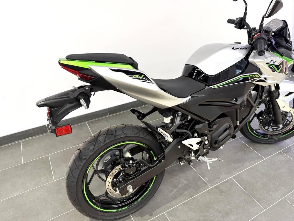Kawasaki Z e-1 (2024 - 26) (4)
