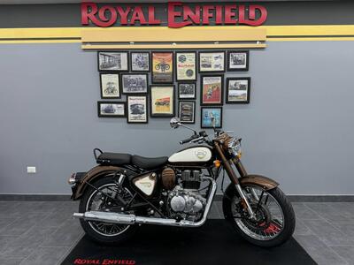 Royal Enfield Classic 350 (2021 - 25) nuova