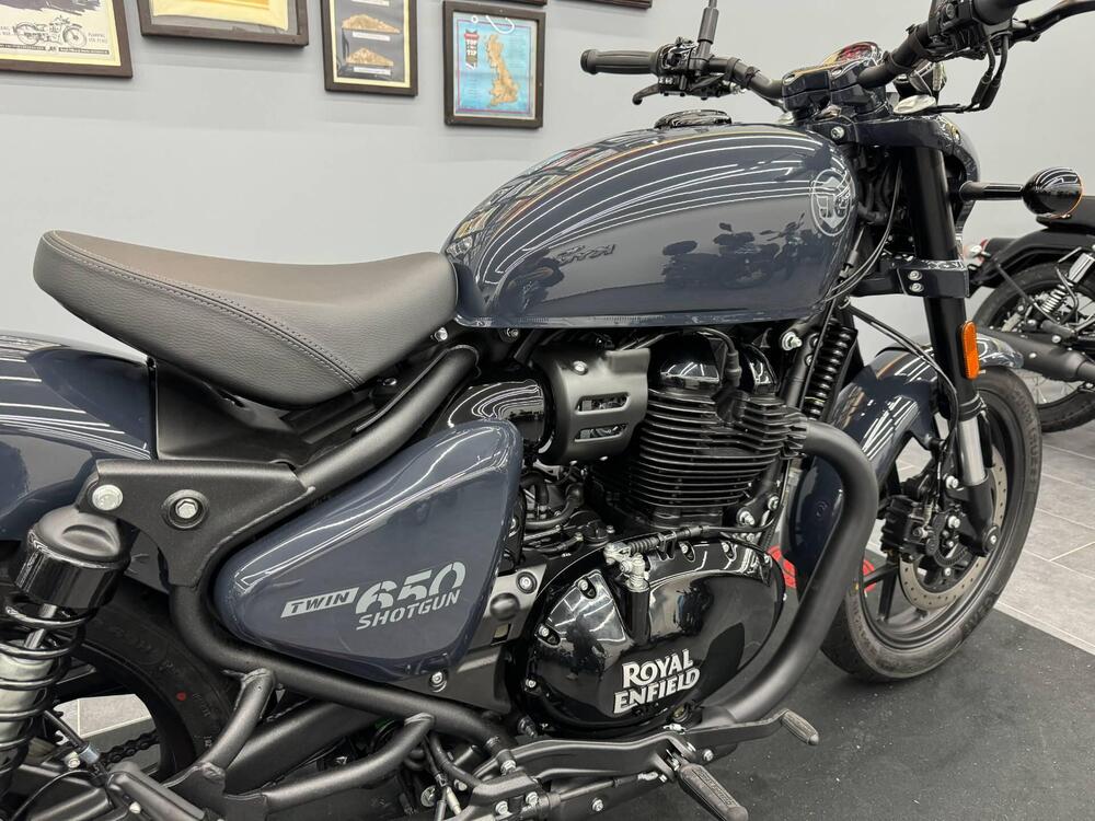 Royal Enfield Shotgun 650 (2024 - 26) (3)