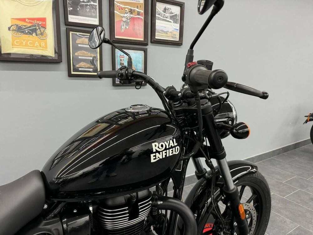 Royal Enfield Meteor 350 (2021 - 26) (7)