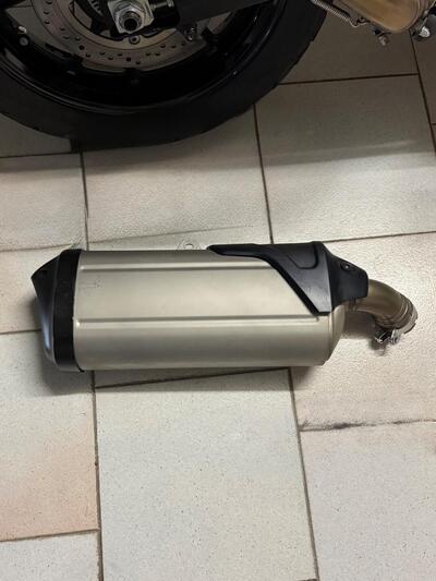 Suzuki V-Strom 1000 (2006 - 16) usata