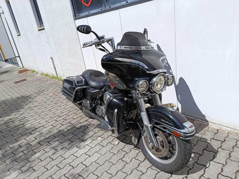 Harley-Davidson 1450 Electra Glide Ultra Classic (2006 - 07) - FLHTCUI (2)